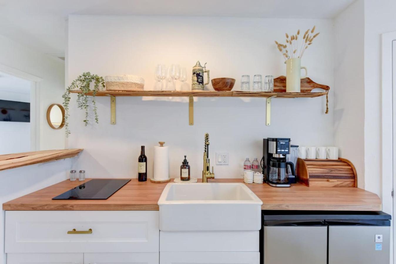 Downtown - Shiner Bungalow At Beer Ranch Project Wimberley Buitenkant foto