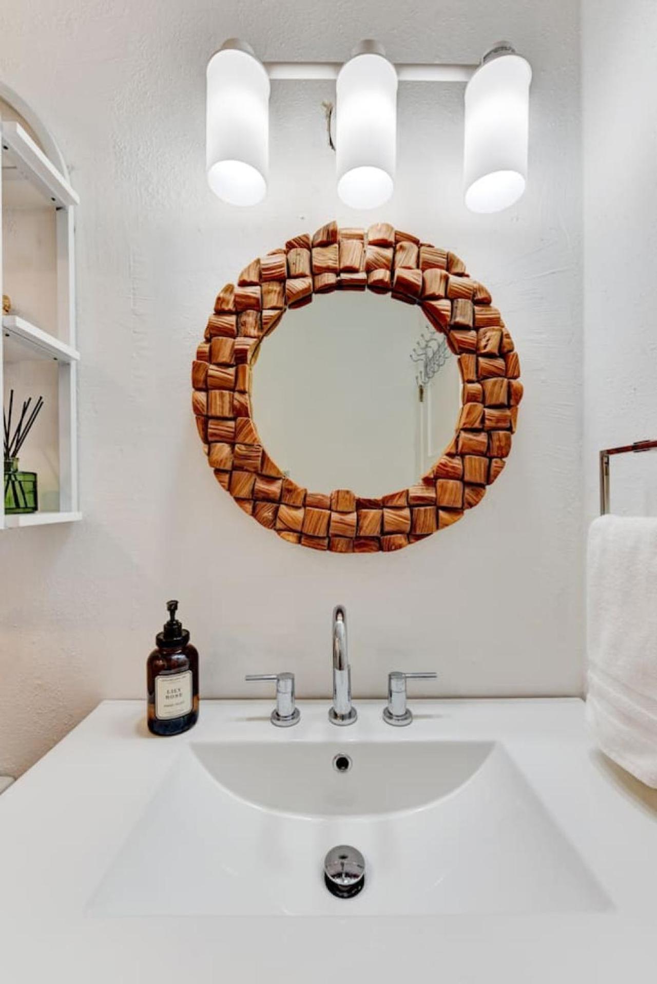 Downtown - Shiner Bungalow At Beer Ranch Project Wimberley Buitenkant foto