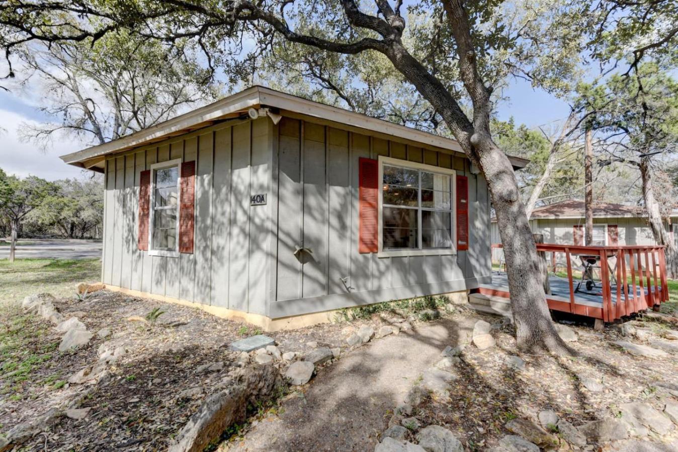 Downtown - Shiner Bungalow At Beer Ranch Project Wimberley Buitenkant foto
